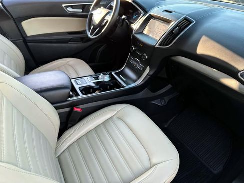 Used 2019 Ford Edge SEL w/ Equipment Group 201A image 9
