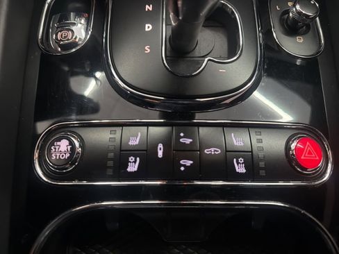 Used 2016 Bentley Continental GT image 28