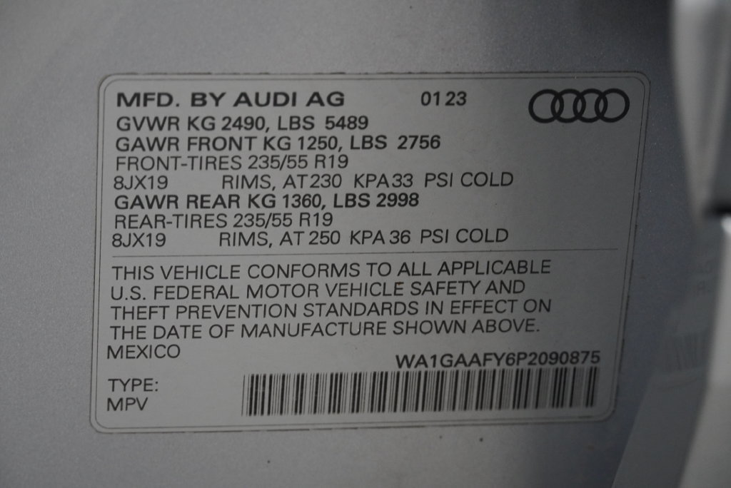Used 2023 Audi Q5 2.0T Premium w/ Convenience Package AWD/4WD image 45