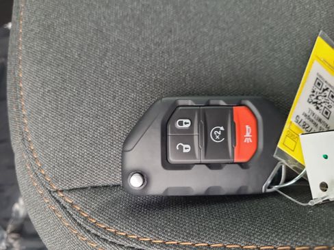 New 2026 Jeep Wrangler Unlimited Sport image 28