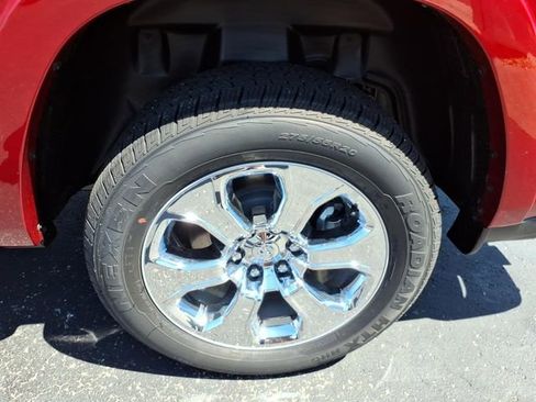 New 2026 RAM 1500 4x4 Crew Cab image 4