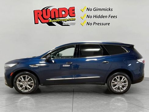 Used 2023 Buick Enclave Premium w/ Experience Buick Package AWD/4WD image 3