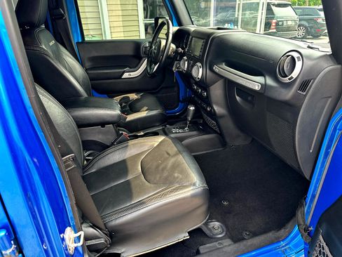 Used 2016 Jeep Wrangler Unlimited Rubicon image 17