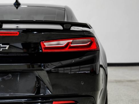 Used 2016 Chevrolet Camaro SS RWD image 52