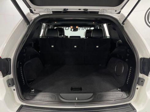 Used 2020 Jeep Grand Cherokee Laredo w/ Quick Order Package 2BN North image 27