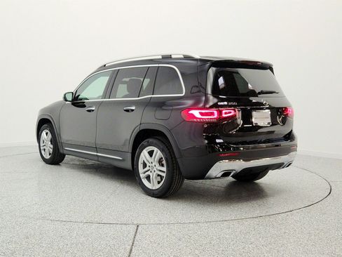 Used 2023 Mercedes-Benz GLB 250 image 7