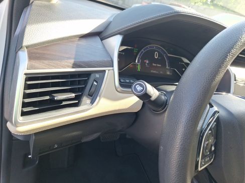Used 2019 Honda Clarity Plug-In Hybrid image 20