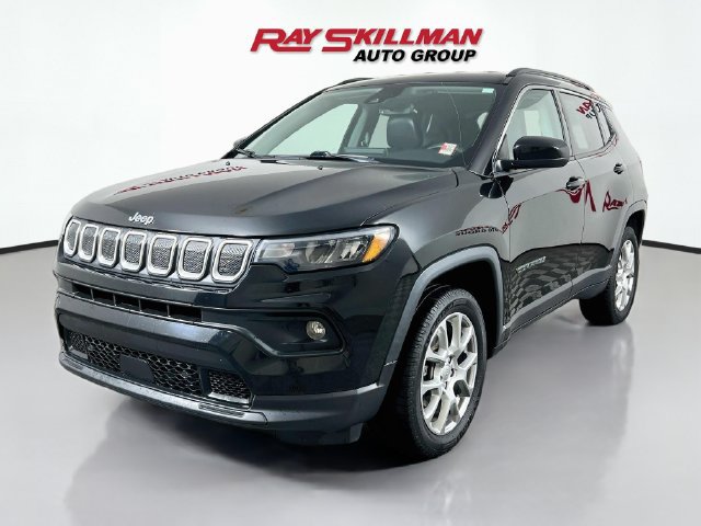 Used 2022 Jeep Compass Latitude AWD/4WD image 3