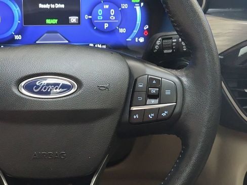 Used 2020 Ford Escape Titanium w/ Titanium Premium Package 2.0 FWD image 18