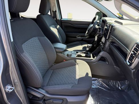 Used 2024 Ford Ranger XLT w/ FX4 Off-Road Package image 19