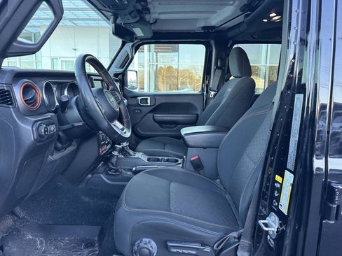 Used 2022 Jeep Gladiator Mojave w/ Trailer Tow Package image 10