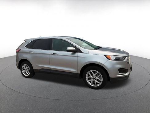 Used 2024 Ford Edge SEL AWD/4WD image 2