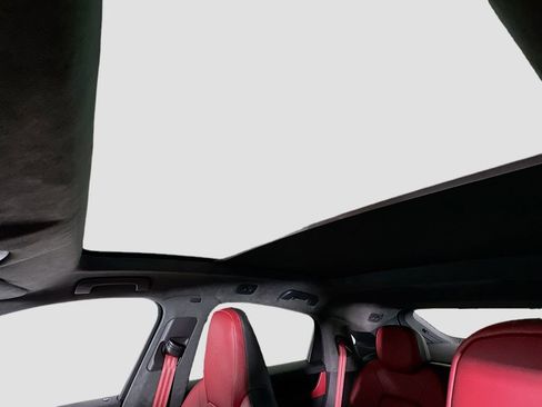 New 2026 Porsche Cayenne GTS image 14