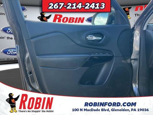 Used 2020 Jeep Cherokee Latitude Plus AWD/4WD image 21