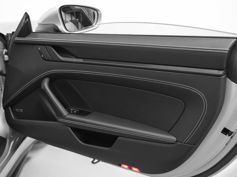 Certified 2022 Porsche 911 GT3 RWD image 39