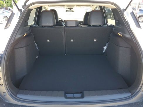 New 2026 Nissan Kicks SR w/ Cold Weather Package AWD/4WD image 7