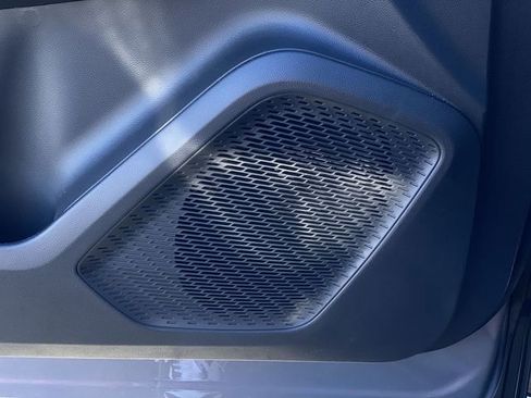 New 2026 Chevrolet Equinox EV LT FWD image 31