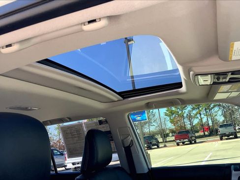 Used 2021 Toyota 4Runner Limited image 14