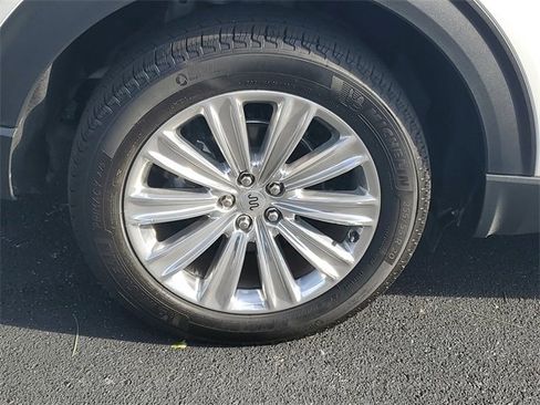 Used 2024 Ford Explorer King Ranch w/ Technology Package image 7