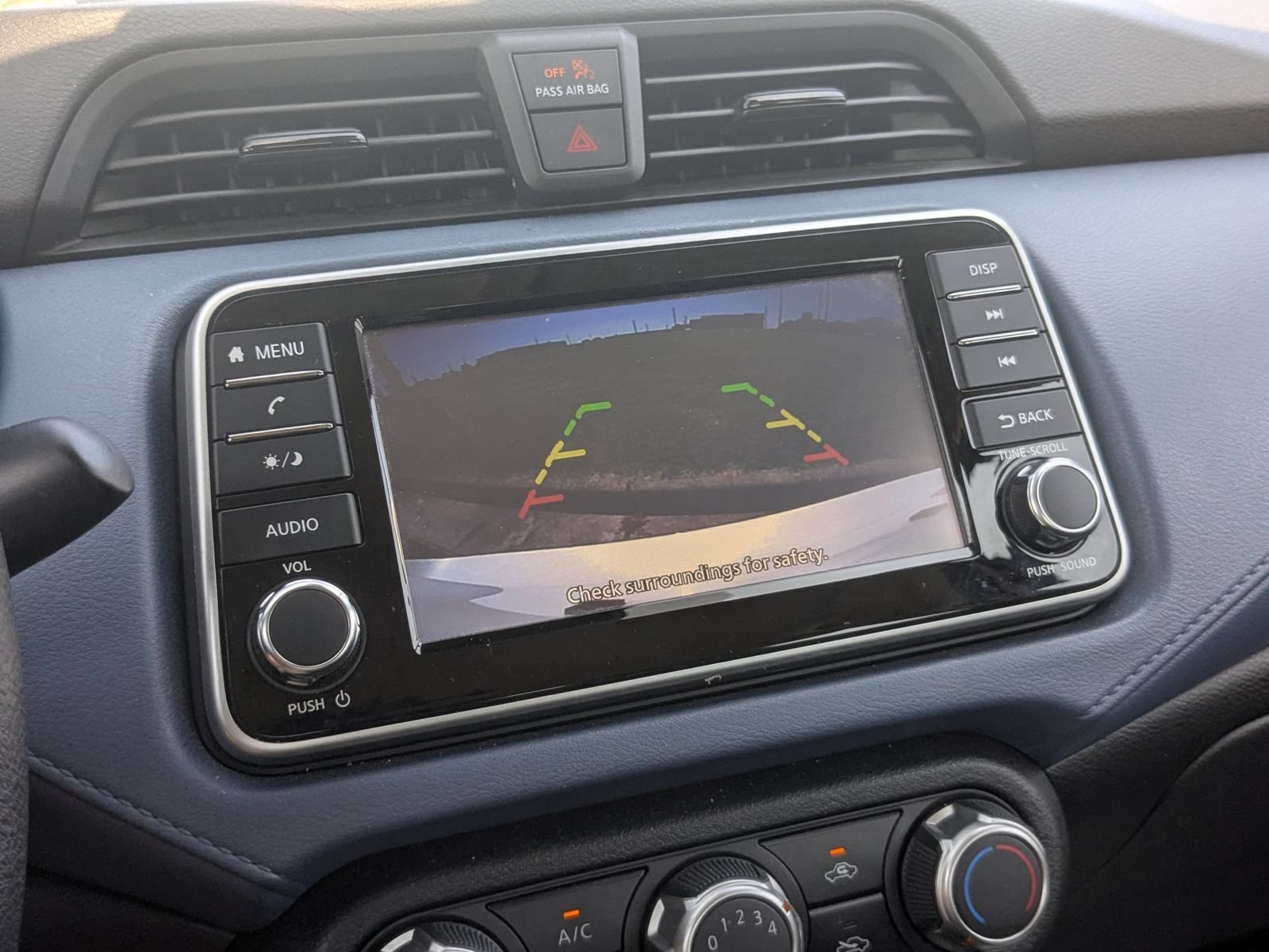 Used 2025 Nissan Versa SV FWD image 21