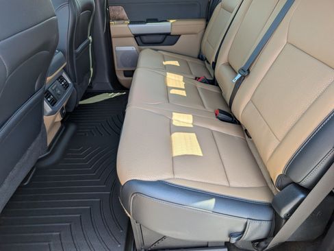 New 2026 Ford F250 Lariat w/ Lariat Ultimate Package AWD/4WD image 32