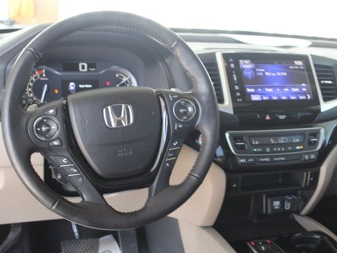 Used 2020 Honda Ridgeline RTL-E image 18