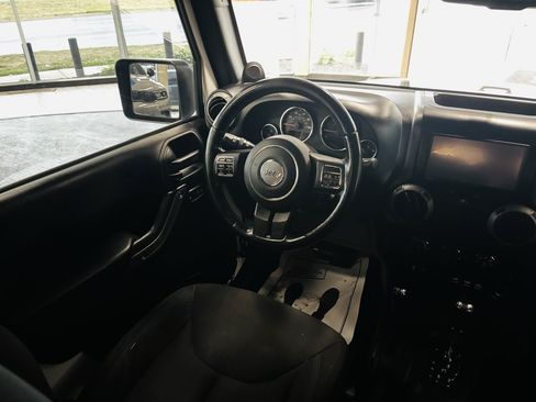 Used 2014 Jeep Wrangler Sport w/ Quick Order Package 24S AWD/4WD image 42