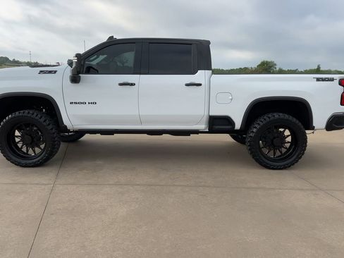New 2026 Chevrolet Silverado 2500 LTZ w/ LTZ Plus Package AWD/4WD image 6