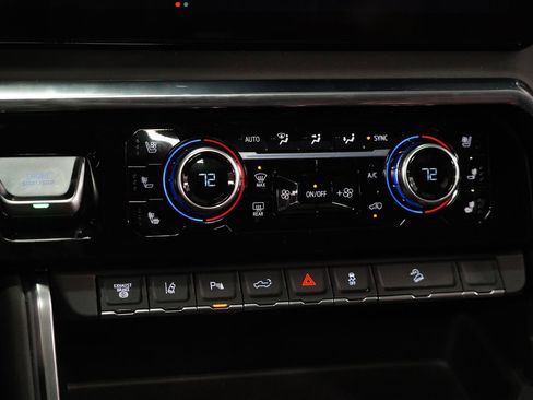 Used 2024 GMC Sierra 2500 Denali Ultimate w/ Max Trailering Package image 25