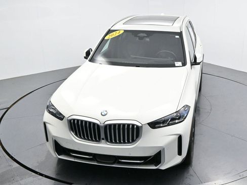 Used 2024 BMW X5 xDrive40i w/ Premium Package AWD/4WD image 32