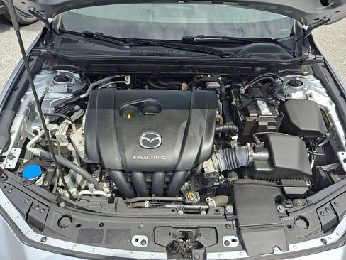Used 2019 MAZDA MAZDA3 Sedan w/ Preferred Package FWD image 27