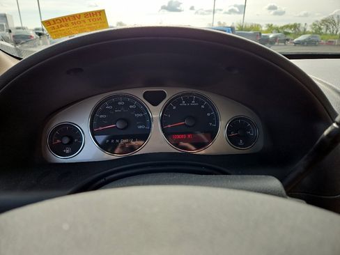 Used 2006 Pontiac Montana SV6 w/ Convenience Package FWD image 9
