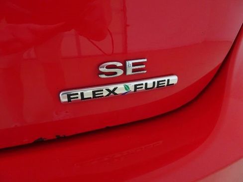 Used 2014 Ford Focus SE w/ SE Sport Package image 11