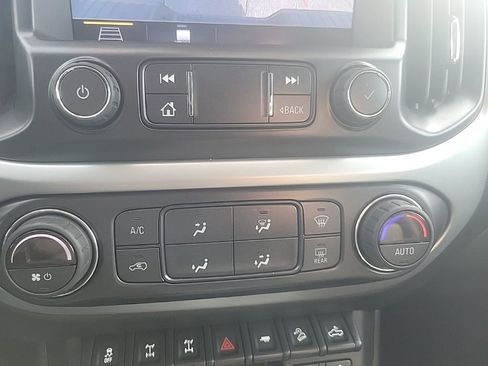 Used 2021 Chevrolet Colorado ZR2 w/ ZR2 Dusk Special Edition image 14