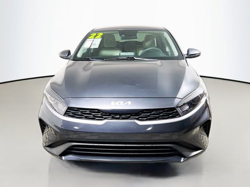 Used 2022 Kia Forte LXS w/ LXS Technology Package FWD image 11