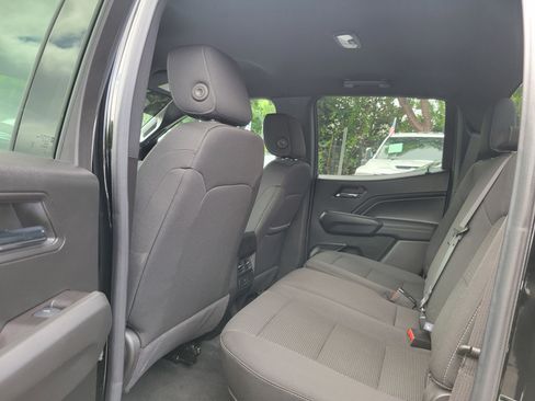 Used 2024 Chevrolet Colorado LT image 13