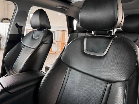 Used 2023 Hyundai Tucson Limited image 32