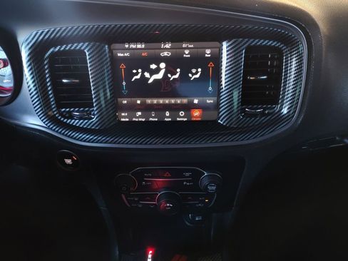 Used 2023 Dodge Charger SXT image 4