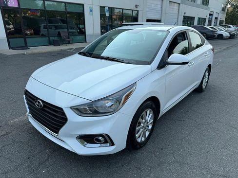 Used 2021 Hyundai Accent SEL FWD image 11