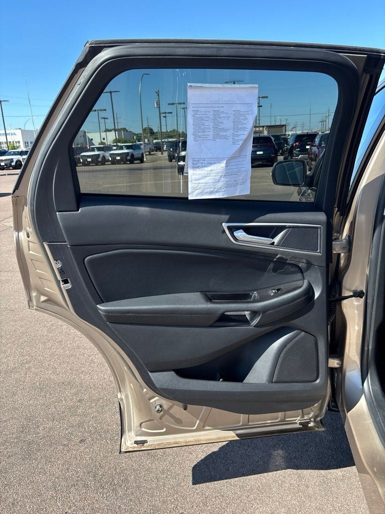 Used 2020 Ford Edge SEL w/ Convenience Package AWD/4WD image 25