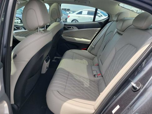 Used 2019 Genesis G70 2.0T Advanced w/ Dynamic Package RWD image 19