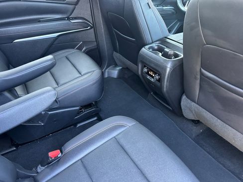 Used 2025 Chevrolet Traverse Z71 image 20