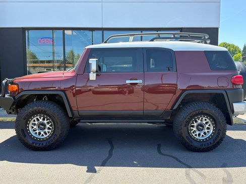 Used 2008 Toyota FJ Cruiser 4WD image 9