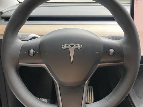 Used 2023 Tesla Model Y Performance AWD/4WD image 20