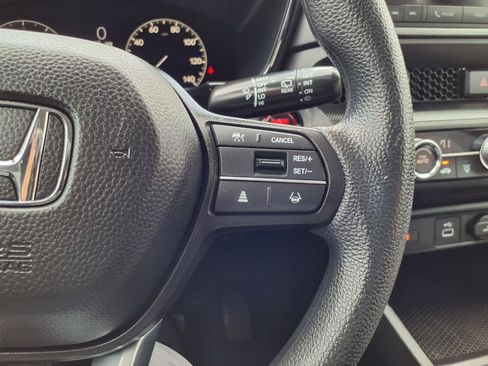 Used 2025 Honda CR-V LX image 19