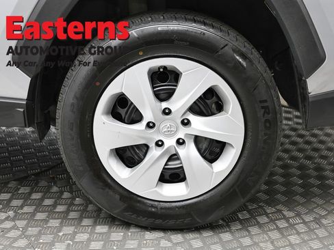 Used 2024 Toyota RAV4 LE image 8