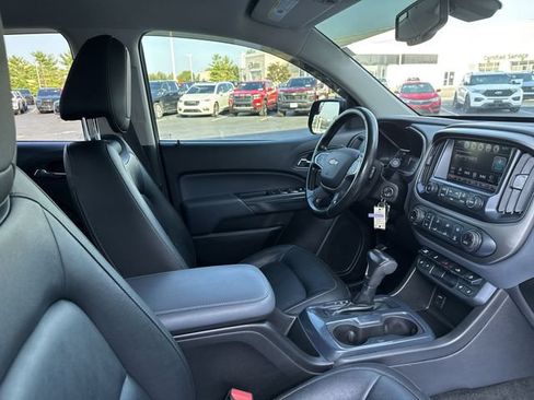 Used 2018 Chevrolet Colorado Z71 AWD/4WD image 17