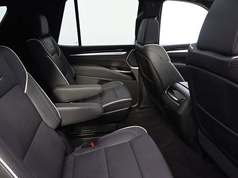 New 2026 Cadillac Escalade Luxury w/ Touring Package AWD/4WD image 18