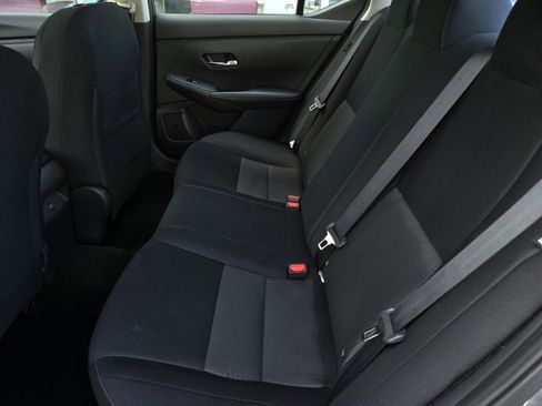 Used 2023 Nissan Sentra SV image 11