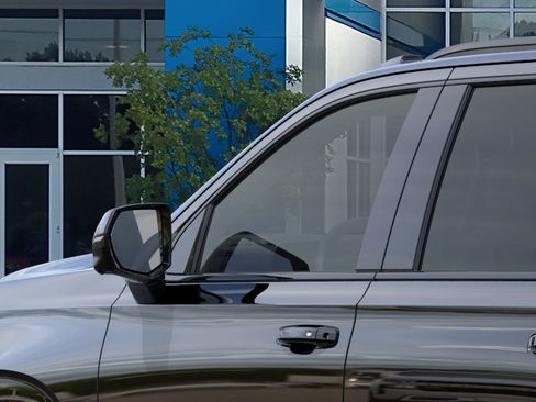 New 2026 Chevrolet Suburban RST AWD/4WD image 14